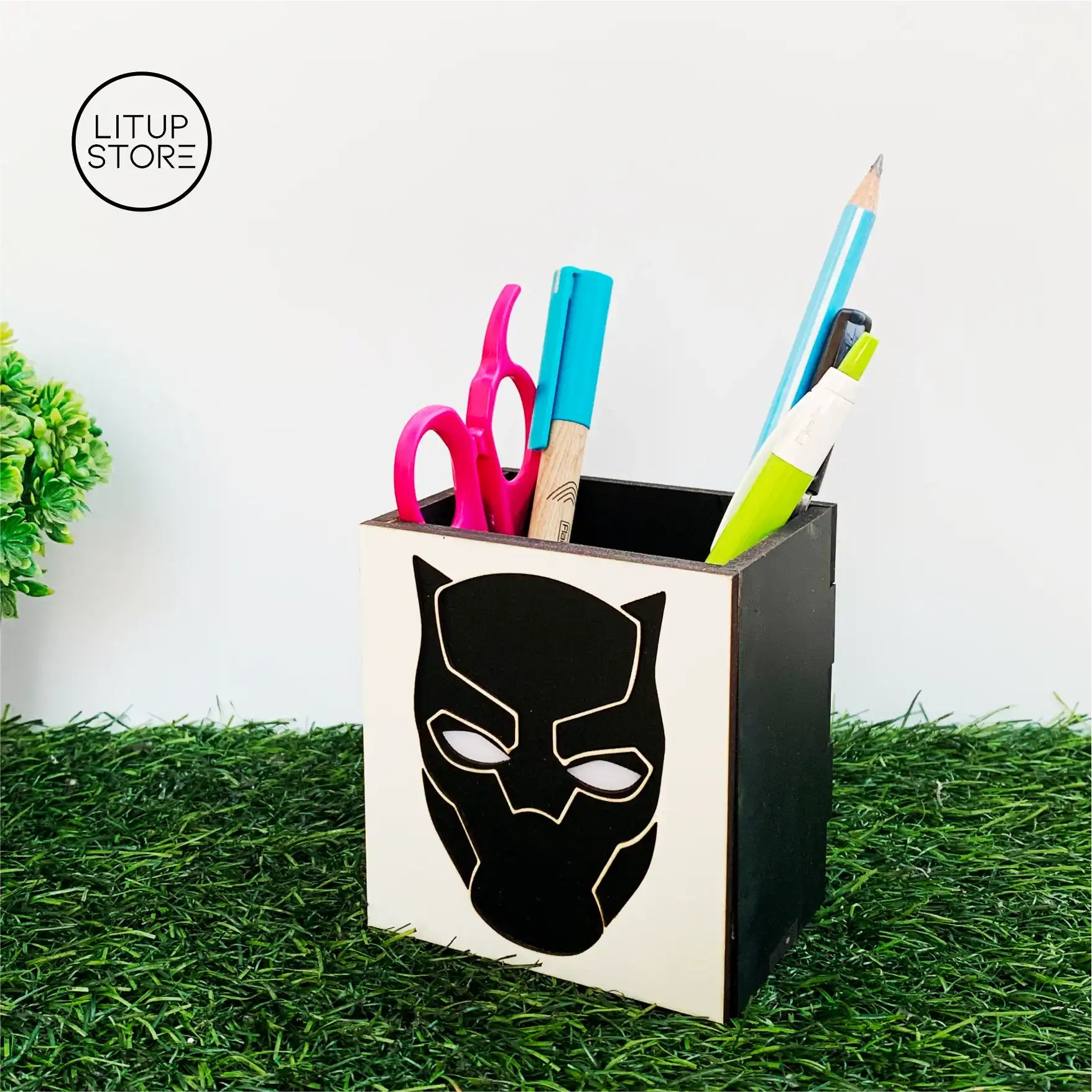 Black Panther penholder side view