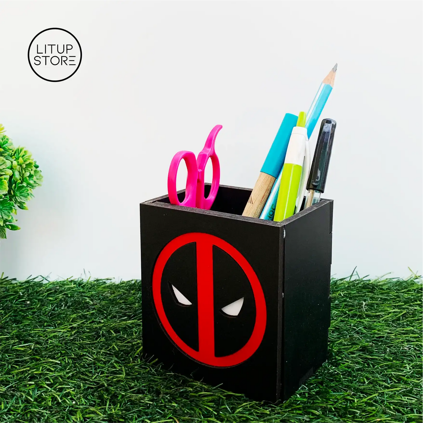 Deadpool pen holder side view